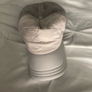 Lululemon grey & white trucker cap